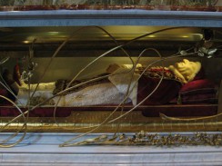 Италия. Рим. Ватикан. Забальзамированное тело блаженного папы Иоанна XXIII