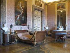 Один из залов Казертского дворца. Неаполь. Италия.