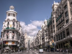 Гран-Виа — «большая дорога» — главная улица Мадрида. Испания.